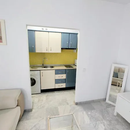Apartamento Para Dos En San Bernardo Seville Exterior photo