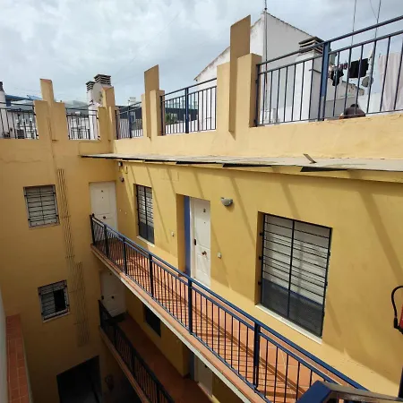 Apartamento Para Dos En San Bernardo Seville Exterior photo